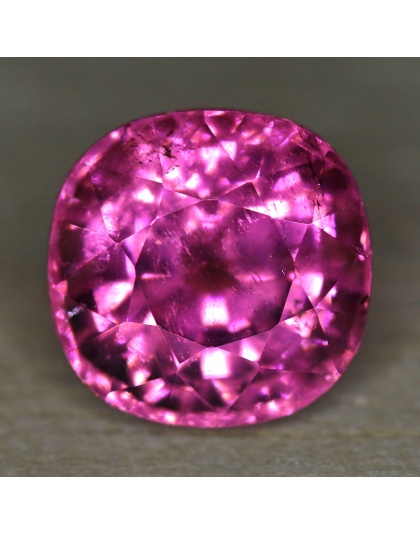 Dijual Batu Cincin Permata Pink Tourmaline Merah Muda Bantal Mozambique Alami Natural 3.53 Ct. Untreated Bersertifikat